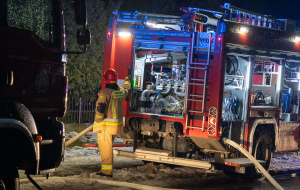 Alarm o pożarze postawił na nogi służby. Okazało się, że przypaliła się patelnia