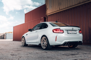 Jak przygotować się finansowo do zakupu auta na amerykańskiej aukcji?