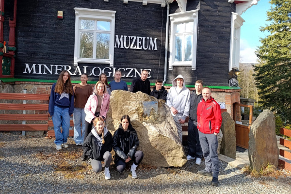 Młodzież z Powiatu Lubaczowskiego na zimowym obozie w Szklarskiej Porębie