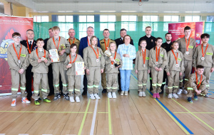 I Powiatowe Halowe Młodzieżowe Zawody Sportowo-Pożarnicze [ZDJĘCIA][WYNIKI]