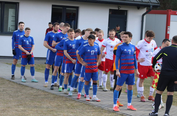 Okręgówka: Pogoń-Sokół II nie zwalnia. Start Lisie Jamy traci punkty u siebie