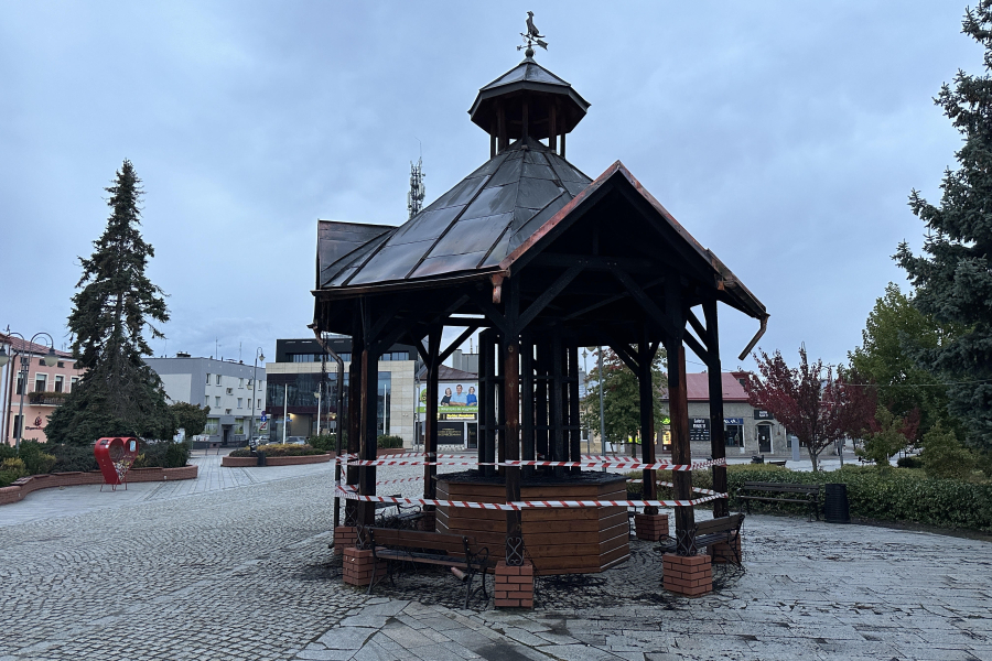 To było podpalenie! 18-latek zatrzymany za spowodowanie pożaru studni na Rynku