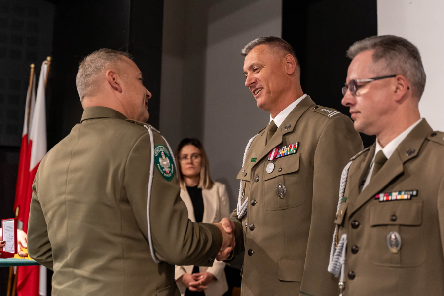 Awanse i medale w Bieszczadzkim Oddziale SG [ZDJĘCIA]