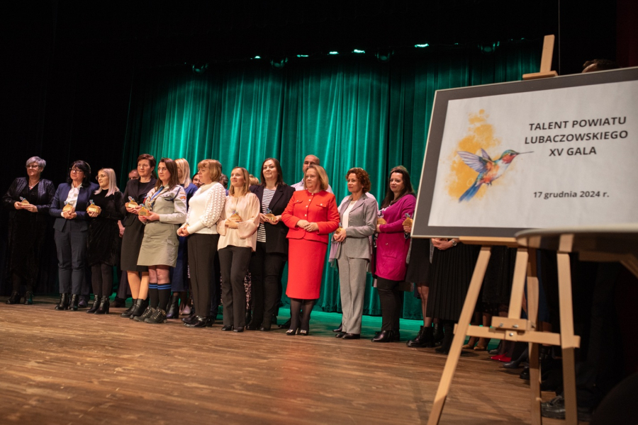 Gala „Talenty Powiatu Lubaczowskiego” – wyróżnienia dla uczniów i nauczycieli [ZOBACZ ZDJĘCIA]