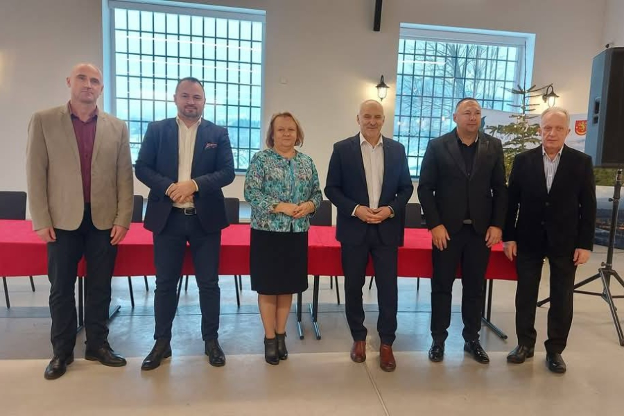 Powiaty łączą siły: Starosta Barbara Broź na spotkaniu w Ustrzykach Dolnych