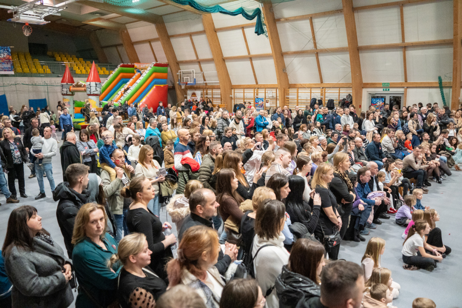 Powrót z przytupem! 33. finał WOŚP w Oleszycach zgromadził tłumy [ZOBACZ ZDJĘCIA]