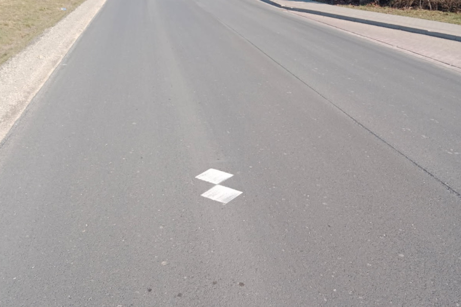 Zagadkowe „romby” na drogach? PZDW wyjaśnia ich znaczenie