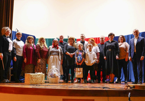 "Niespodzianka" rozbawiła publiczność w Krowicy Samej [ZOBACZ ZDJĘCIA]