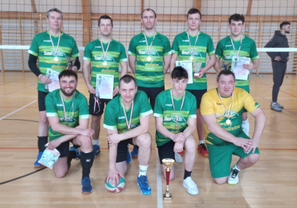 Siatkówka: SarVita Sarzyna triumfuje w Starym Dzikowie! Zacięta walka o Puchar Wójta