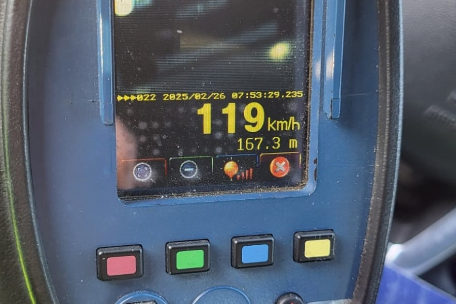 38-latek pędził 119 km/h w terenie zabudowanym. Stracił prawo jazdy