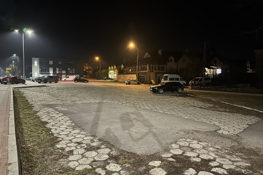 Parking przy MDK w Lubaczowie zostanie wyremontowany. Pojawią się tam parkometry