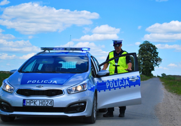 Weekend majowy na drogach powiatu. Policja zapowiada wzmożone kontrole