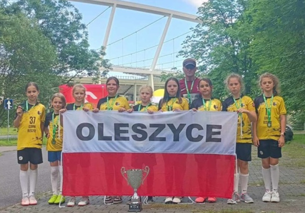Siódme miejsce w Polsce! Sukces piłkarek z Oleszyc na Pucharze Tymbarku