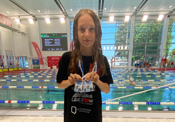 Gaja Mirkowska z trzema medalami w ogólnopolskich zawodach pływackich