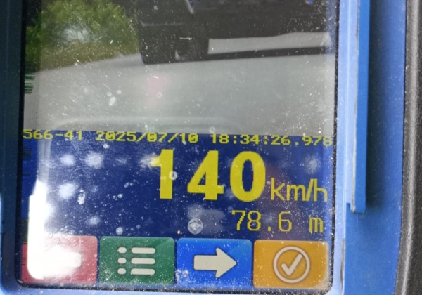 Pędził 140 km/h przez Rudę Różaniecką. Stracił prawo jazdy