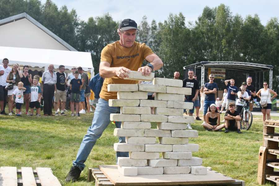 „Dzień Budowlańca” w Łukawcu znów przyciągnął mieszkańców [ZDJĘCIA]