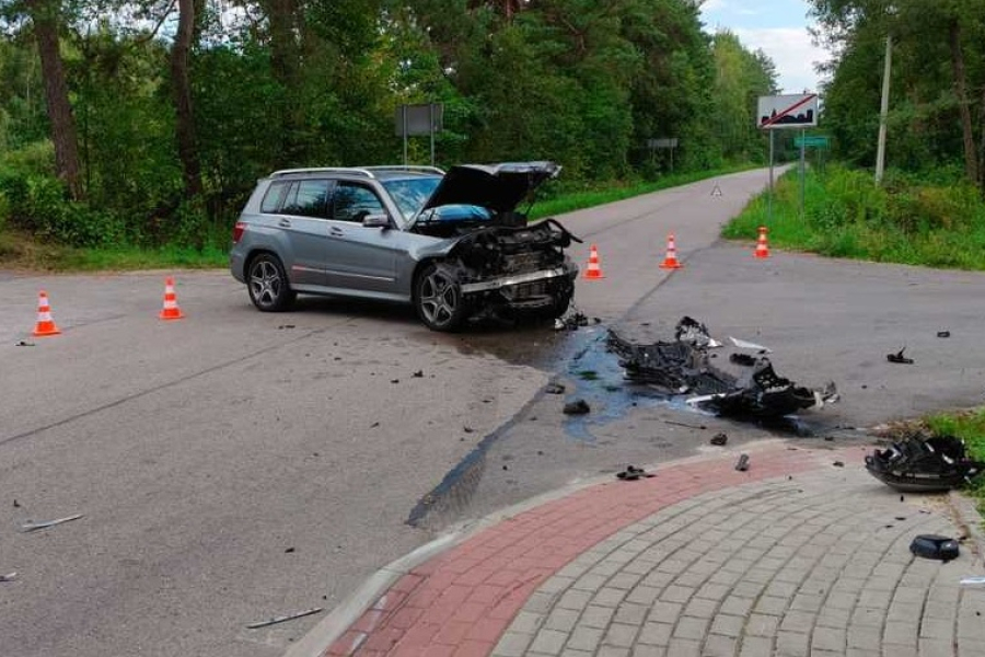 18-latek w Horyńcu-Zdroju wymusił pierwszeństwo. W aucie jechało sześć osób