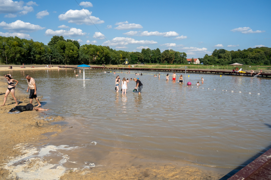 Zmodernizowane kąpielisko "Wędrowiec" w Cieszanowie otwarte [ZOBACZ ZDJĘCIA]