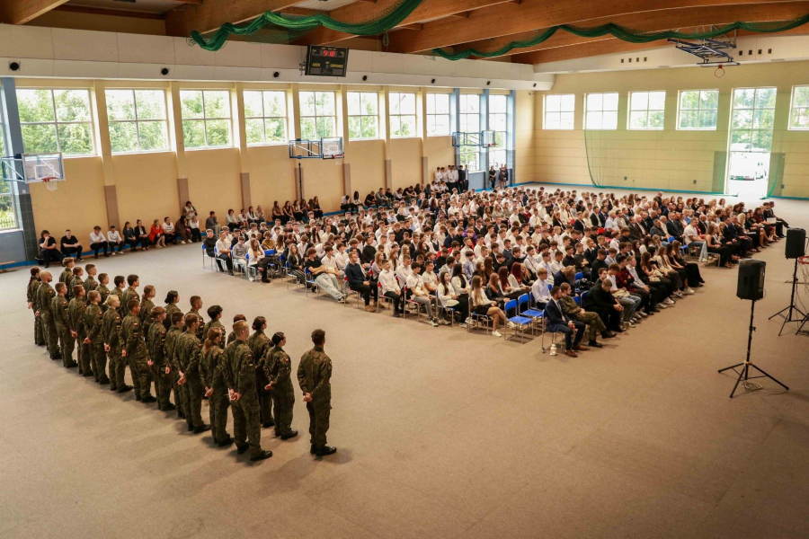 Uroczysta inauguracja roku szkolnego w Zespole Szkół w Lubaczowie [ZOBACZ ZDJĘCIA]