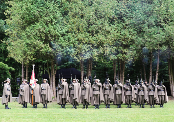 Upamiętnili 86. rocznicę Bitwy pod Oleszycami [ZOBACZ ZDJĘCIA]