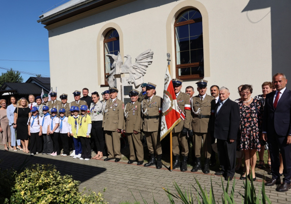 W Dąbkowie oddano hołd gen. Stanisławowi Dąbkowi i ofiarom OUN-UPA [ZDJĘCIA]