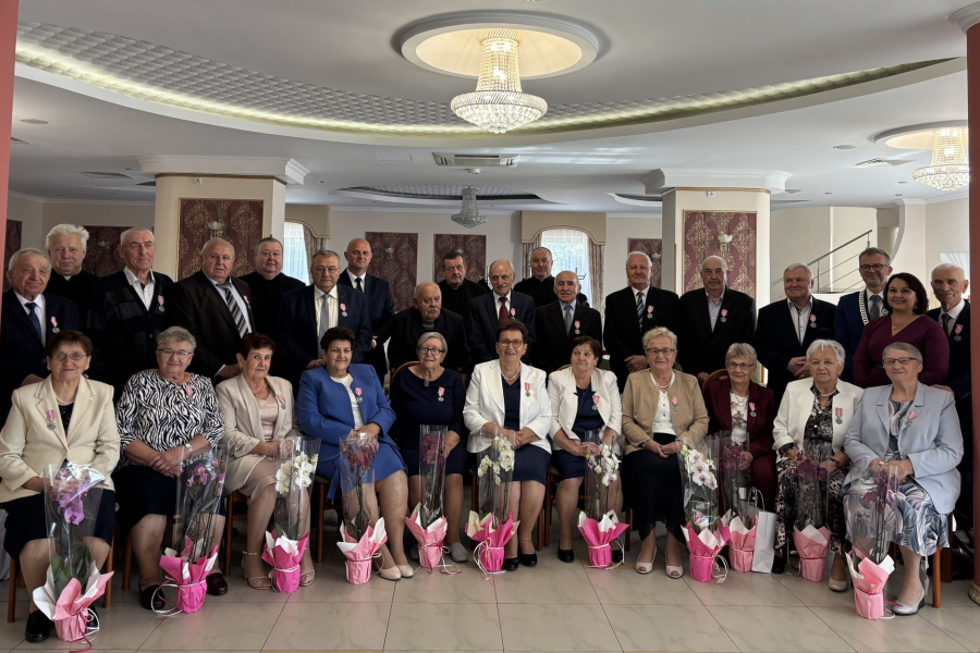 Złote Gody w Gminie Narol - 15 par świętowało 50-lecie małżeństwa [ZDJĘCIA]