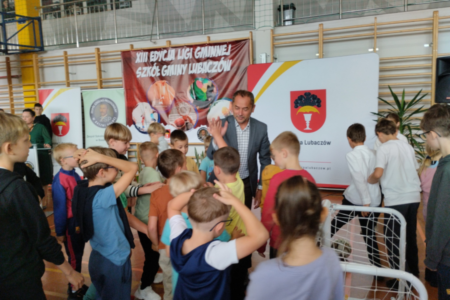 XIII edycja Ligi Gminnej Szkół Gminy Lubaczów zainaugurowana w Baszni Dolnej