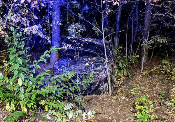 Nocny wypadek między Opaką a Nową Groblą. Dwoje nastolatków w szpitalu [ZDJĘCIA]