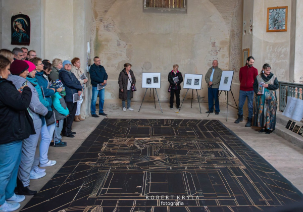 W Płazowie odsłonięto największy drzeworyt w Polsce [ZOBACZ ZDJĘCIA]