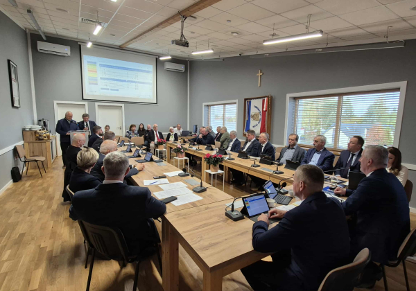 Nadzwyczajna sesja w Cieszanowie. Przyznano tytuły dla partnerów z Niemiec [VIDEO]