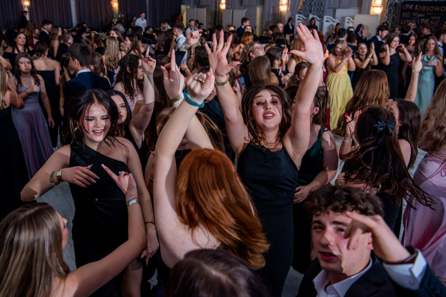 Półmetek LO w Lubaczowie. Tak bawili się licealiści [ZOBACZ ZDJĘCIA]