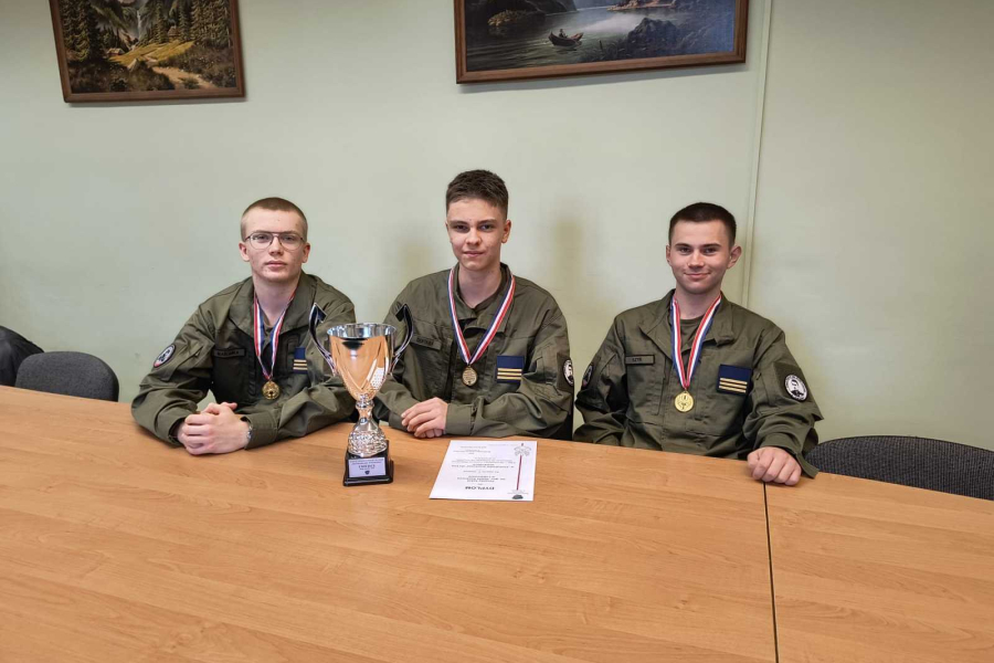 Wojskowa wiedza na najwyższym poziomie. Sukces uczniów ZS w Lubaczowie