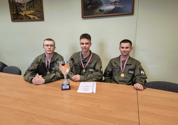 Wojskowa wiedza na najwyższym poziomie. Sukces uczniów ZS w Lubaczowie