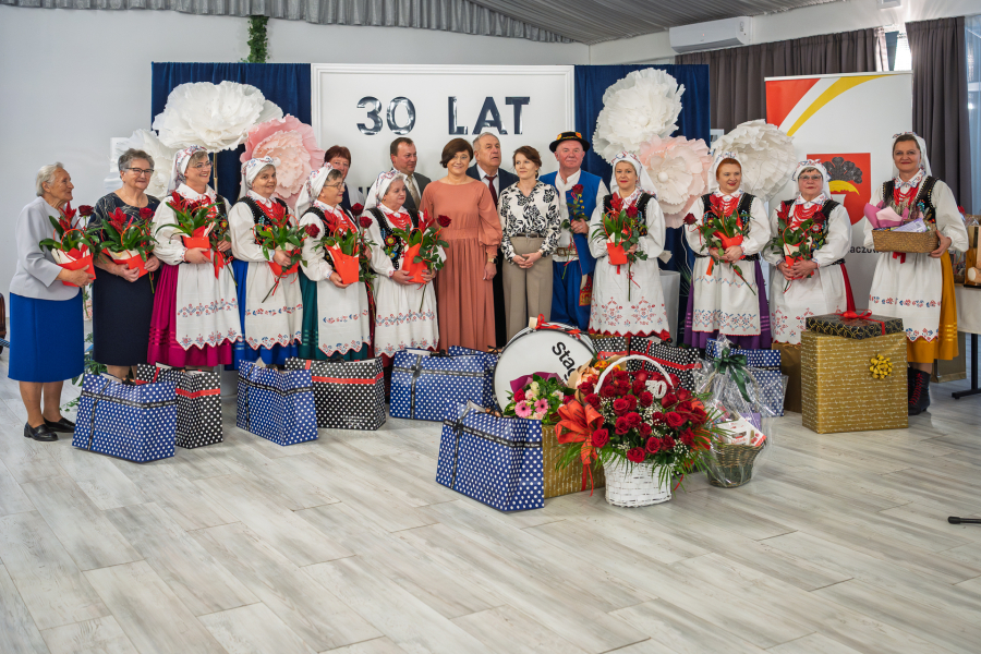Perłowy jubileusz 30-lecia Zespołu Śpiewaczego „Niespodzianka” z Krowicy Samej [FOTORELACJA]