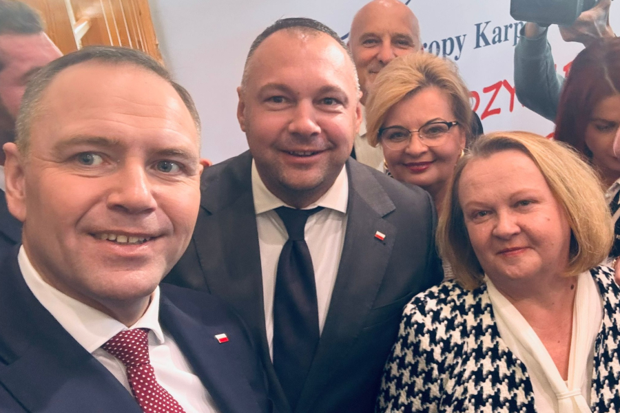 Prezydent RP na konferencji w Tomaszowie Lubelskim. Udział wzięła także starosta Barbara Broź