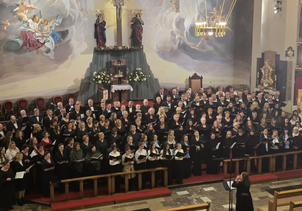 XIII Regionalny Przegląd Chórów Pieśni Maryjnych w Lubaczowie [WYNIKI][ZDJĘCIA]