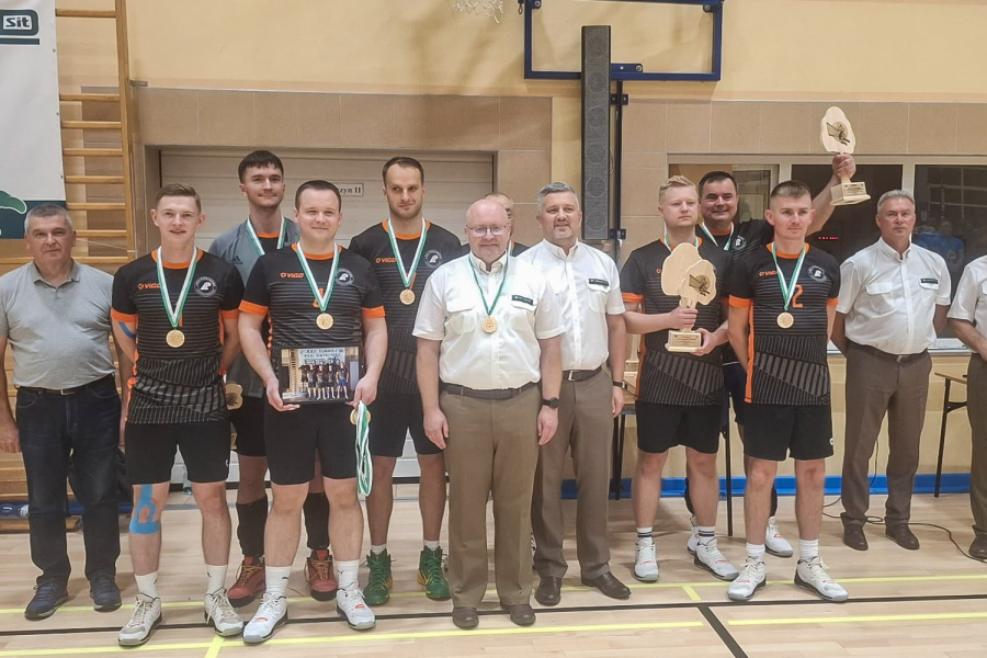 Turniej siatkówki leśników w Lubaczowie. Nadleśnictwo Oleszyce wicemistrzem regionu