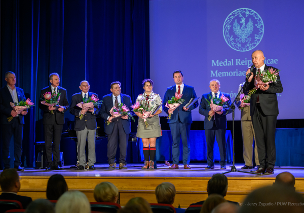 Strzelcy, harcerze i Zdzisław Zadworny odznaczeni przez Instytut Pamięci Narodowej