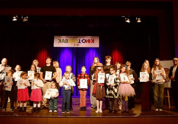 Scena pełna humoru w MDK. Znamy zwycięzców Kabaretoniku 2025 [WYNIKI]