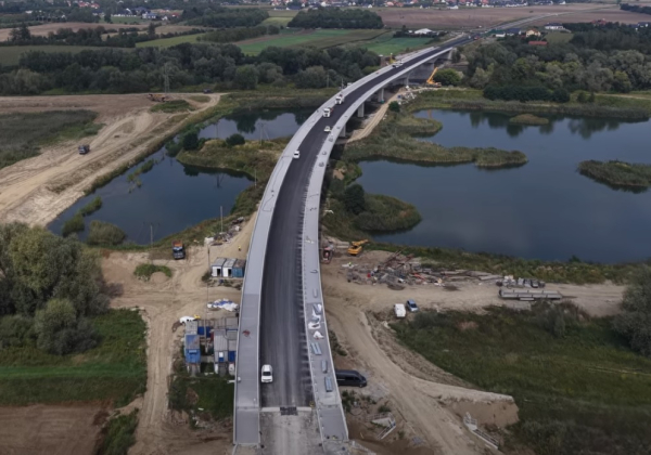 Nowy most na Sanie w Jarosławiu bliski ukończenia [ZOBACZ FILM]