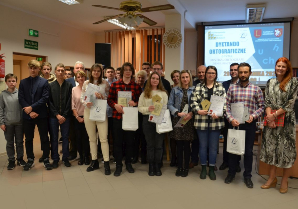 Znamy Mistrzów Ortografii Ziemi Lubaczowskiej 2025 [WYNIKI][ZDJĘCIA]