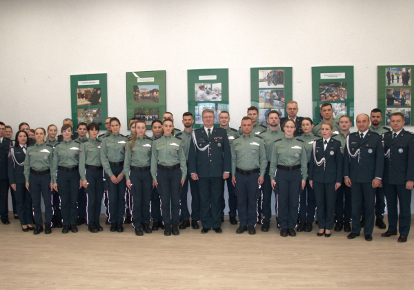 Nowi funkcjonariusze KAS rozpoczęli służbę na Podkarpaciu [ZDJĘCIA]