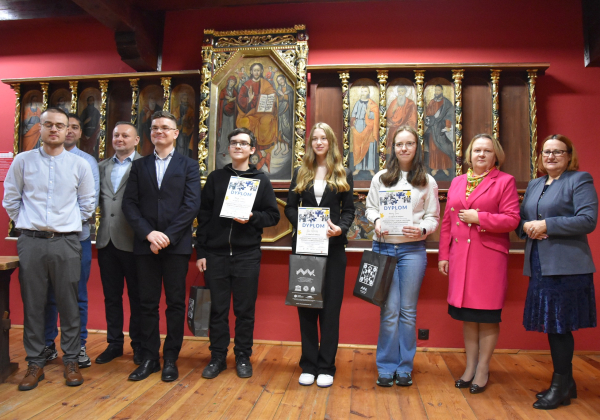 Finał Powiatowego Konkursu Historycznego. Znamy najlepszych młodych historyków [ZDJĘCIA]