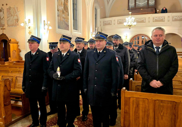 Powiatowe Zaduszki Strażackie w Starym Dzikowie - strażacy oddali hołd swoim zmarłym kolegom