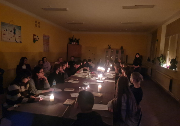 Nauka, eksperymenty i wyjątkowa noc. LO w Lubaczowie realizuje projekt Odkrywcy 2025