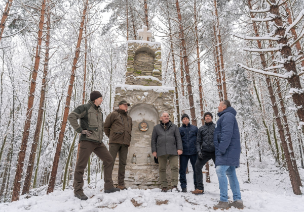 Miejsce pamięci Sobieskiego ocalone. Lokalna społeczność dokonała niezwykłego dzieła