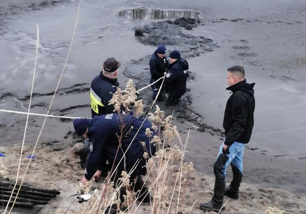 Wyszła z domu i zaginęła. Odnaleziono ją w stawie w Nowym Lublińcu