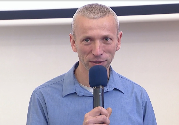 Piotr Głaz z Lubaczowa na Forum Donacji i Transplantacji - sześć lat temu oddał nerkę bratu