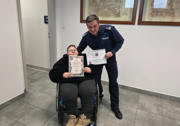 Policjanci z Lubaczowa pomagają 12-letniemu Marcelowi. Ty również możesz pomóc