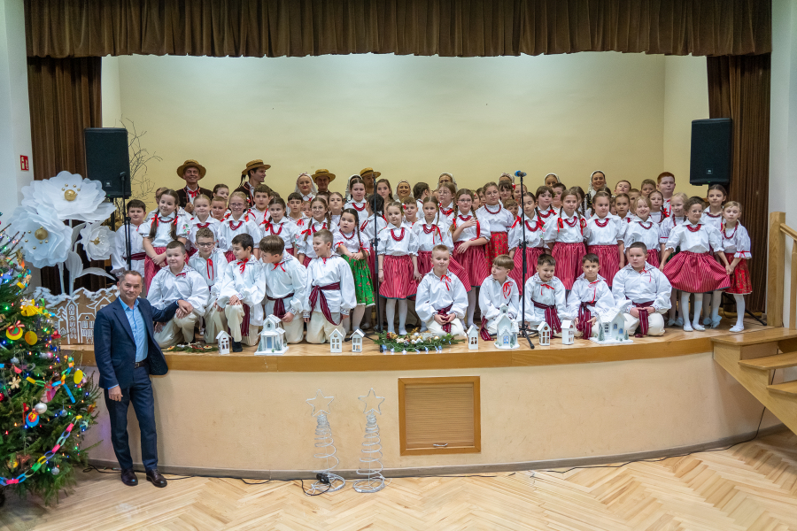 W Lisich Jamach podsumowano projekt „Mali strażnicy tradycji” [ZOBACZ ZDJĘCIA]